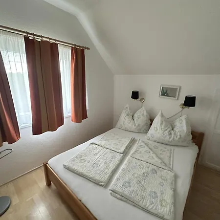 Agi Apartmanhaz Апартаменты Балатонлелле